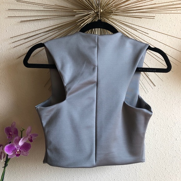 Cute Gray Cropped Top - Picture 3 of 5